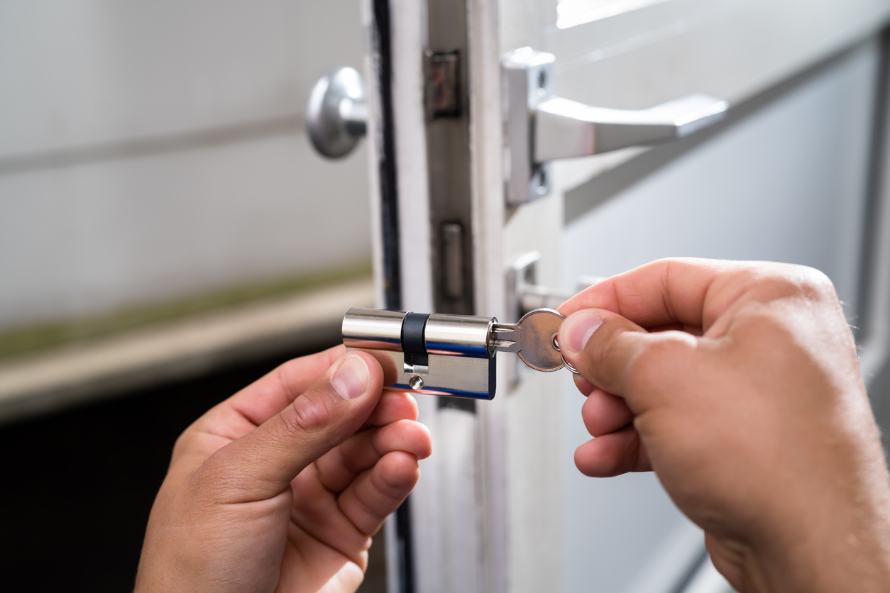 locksmith rekeying commercial lock